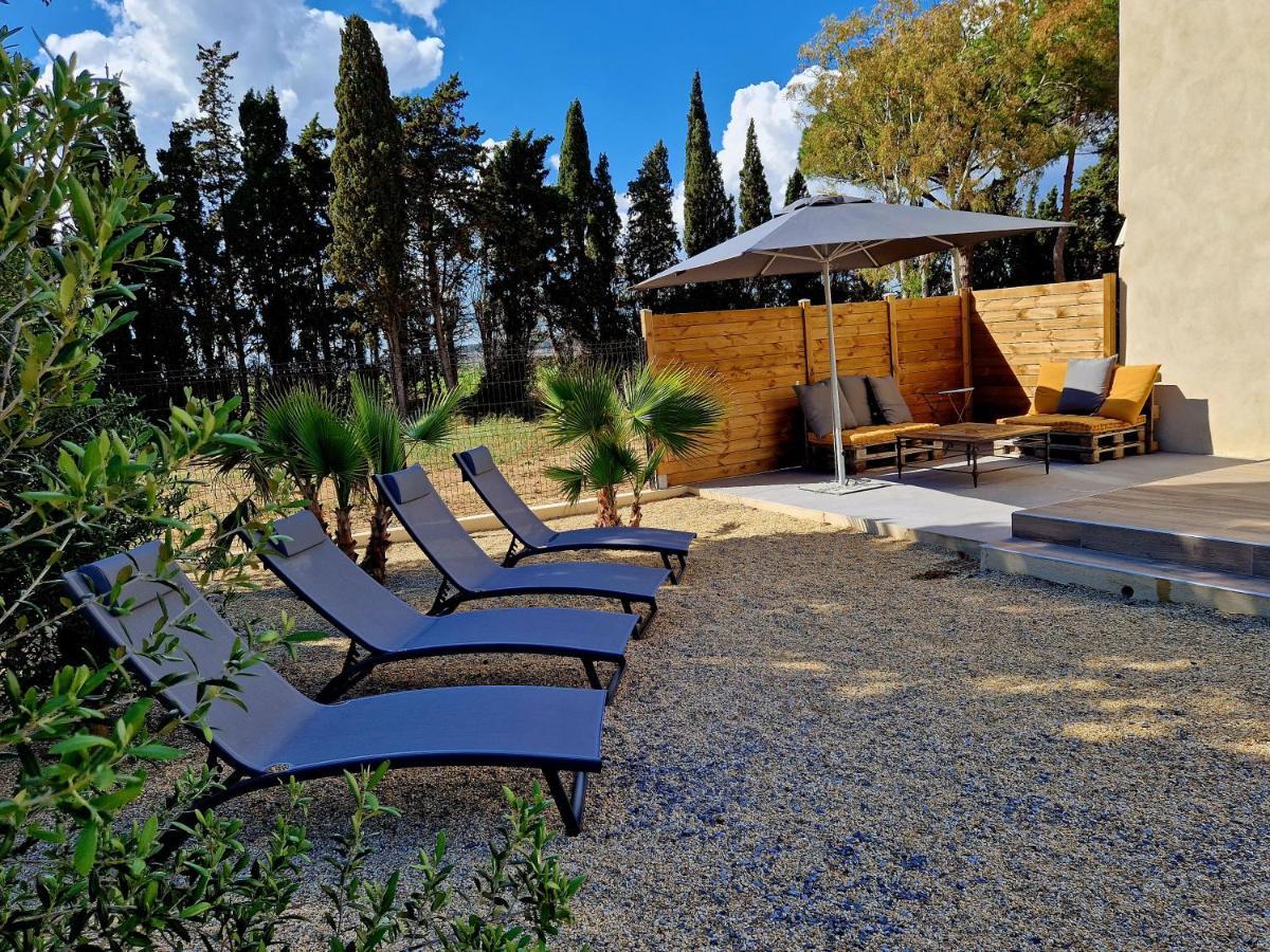 Domaine De Merins, 10 Couchages Avec Piscine, Face A La Riviere, A 4Km De La Plage Fleury  Esterno foto