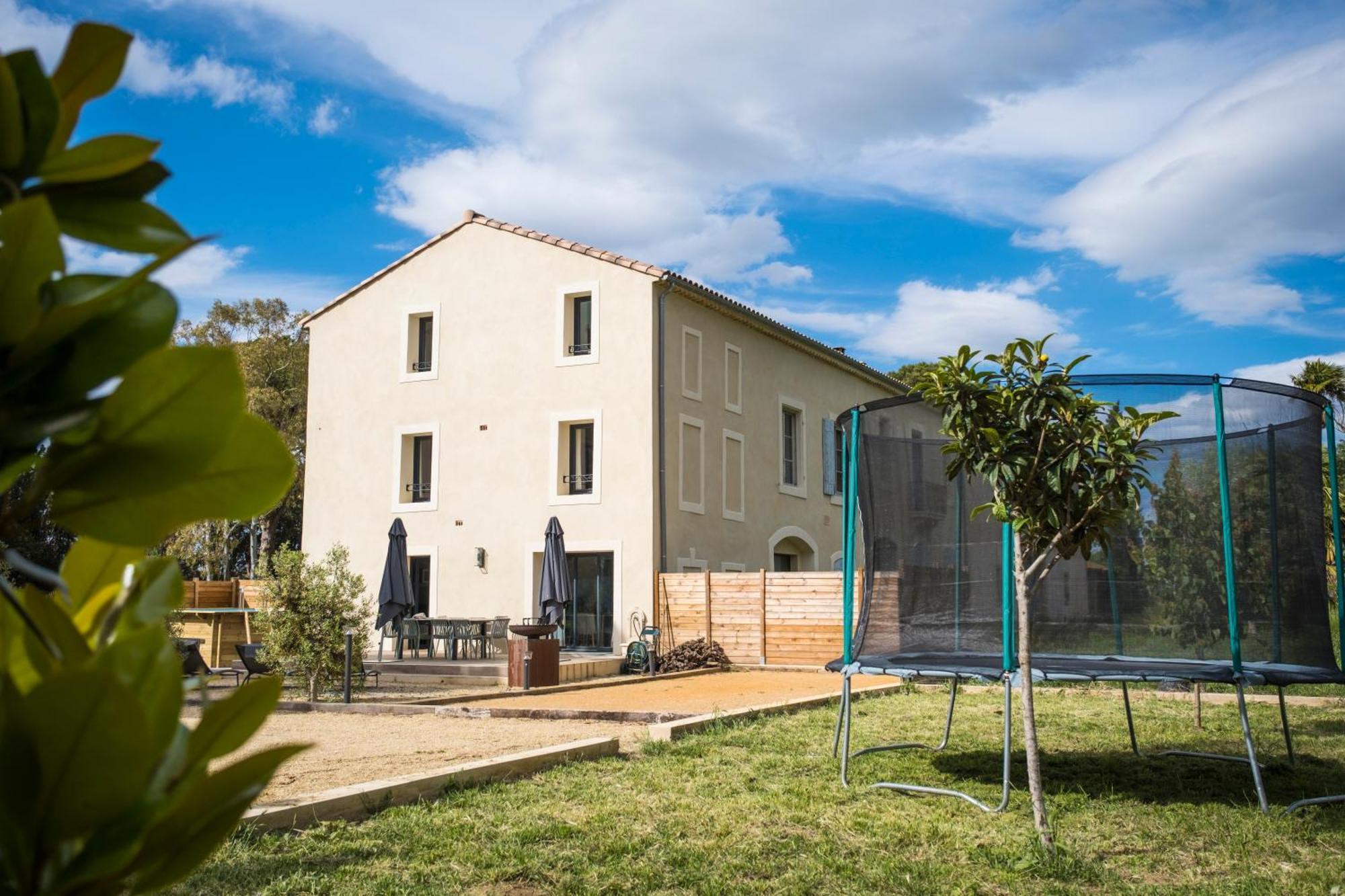 Domaine De Merins, 10 Couchages Avec Piscine, Face A La Riviere, A 4Km De La Plage Fleury  Esterno foto
